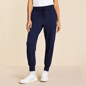 Lou & Grey Luvstretch Joggers Navy Women’s size Small